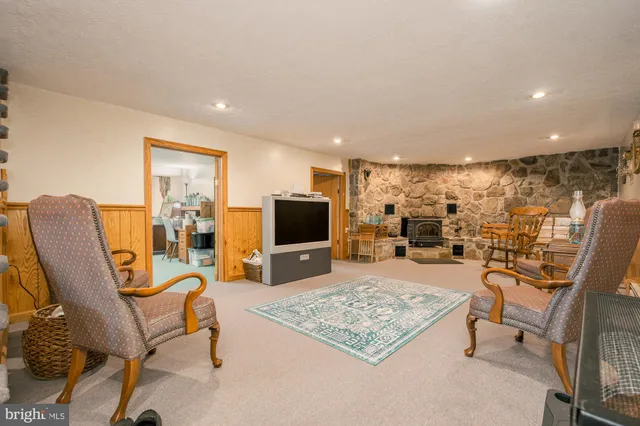 $339,000 | 697 Monte Vista Road, Oakland, MD 21550