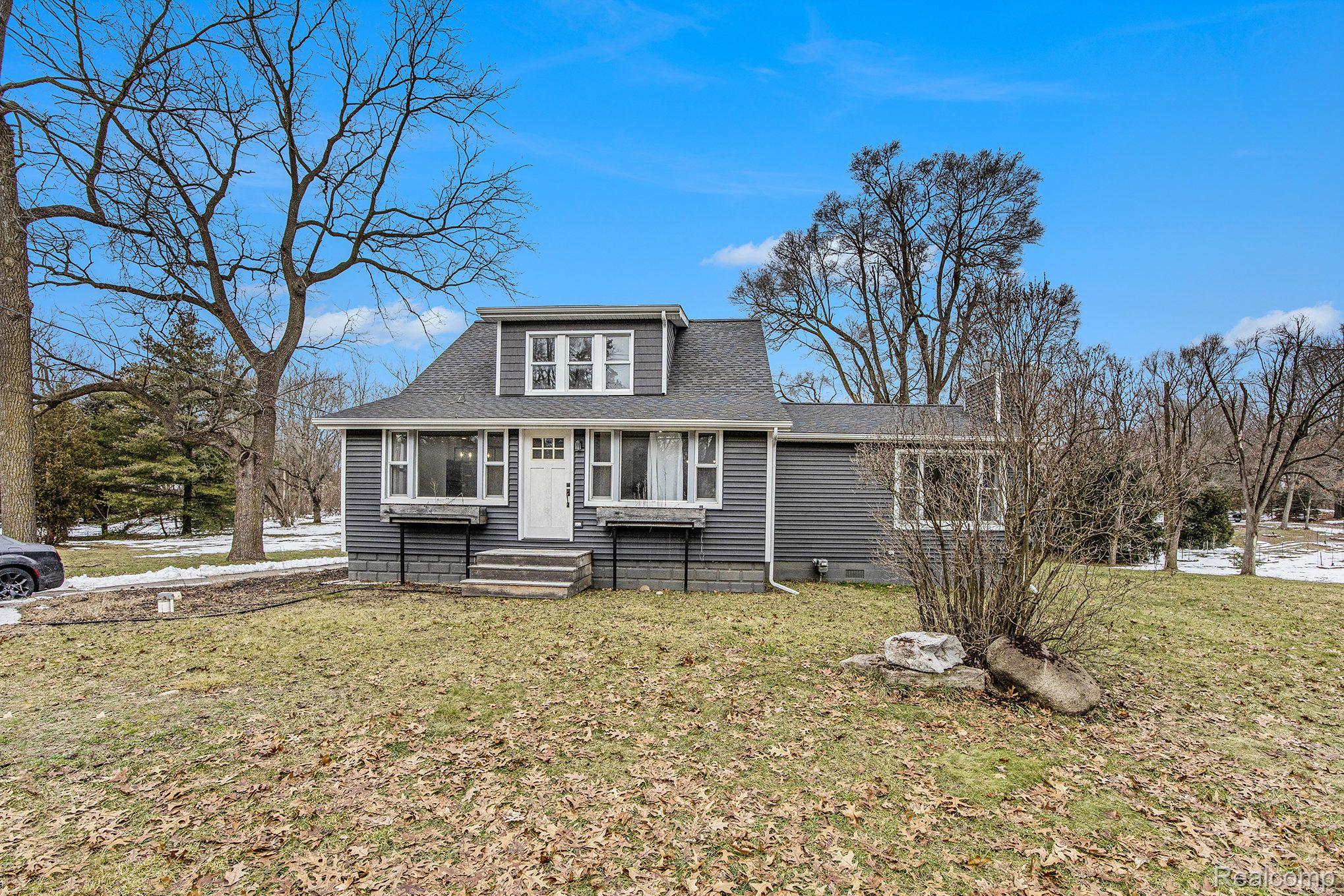 3720 Gregory Road Lake Orion, MI 48359 - Photo 4 of 49 Gallery Image 4