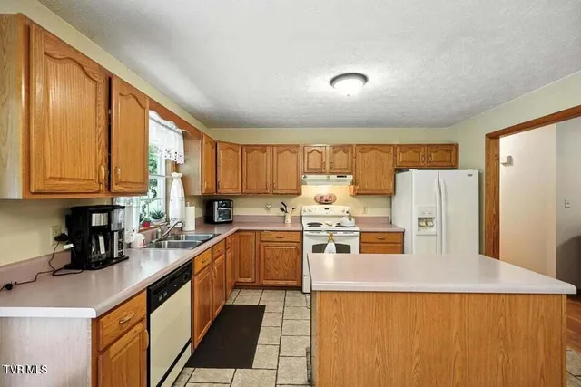 $499,900 | 1037 Swift Hollow Road, Mountain City, TN 37683