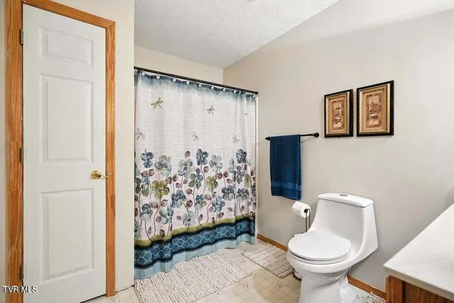 $499,900 | 1037 Swift Hollow Road, Mountain City, TN 37683