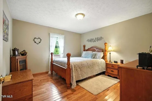 $499,900 | 1037 Swift Hollow Road, Mountain City, TN 37683