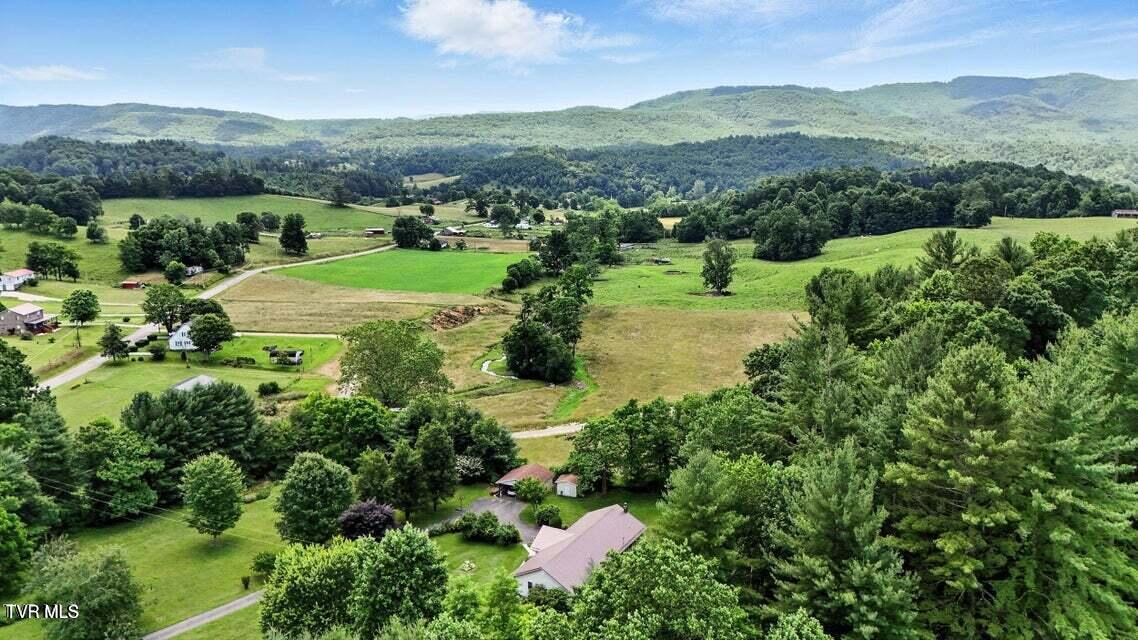 1037 Swift Hollow Road Mountain City, TN 37683 - Photo 40 of 47 mountain views
