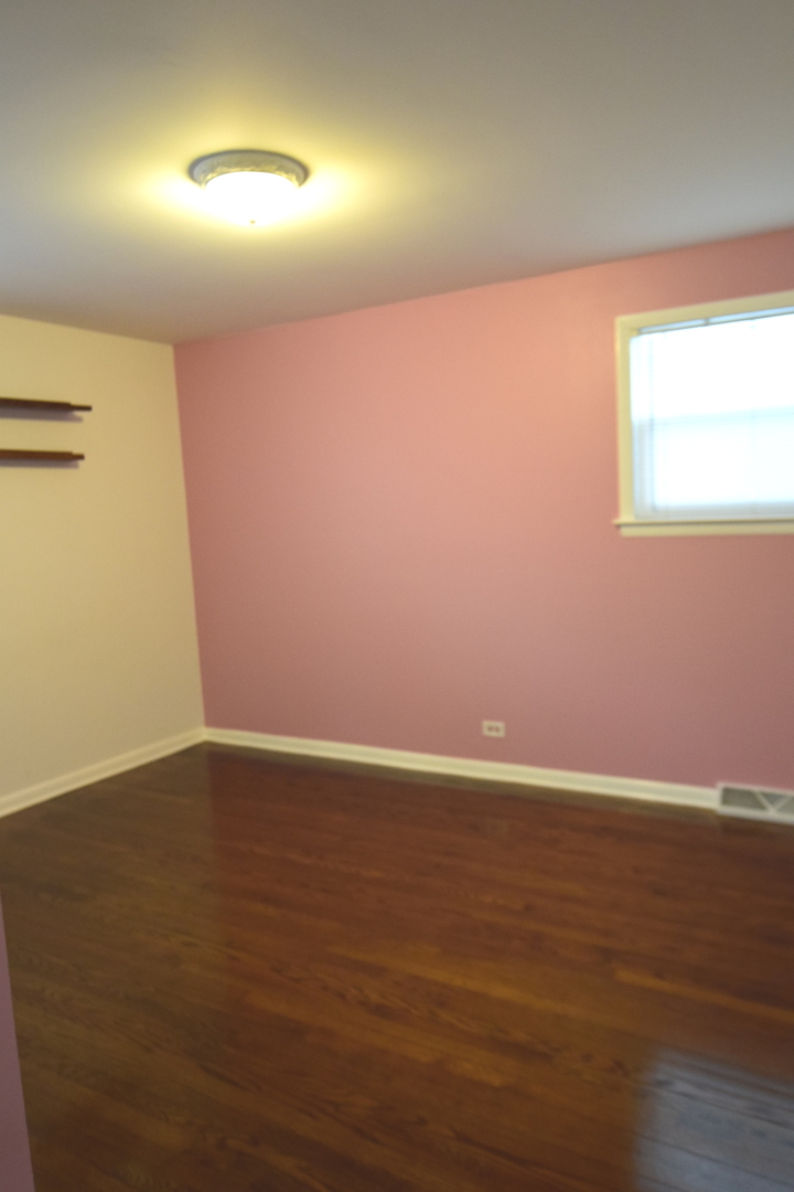 719 Spring Street Roselle, IL 60172 - Photo 25 of 28 Gallery Image 25