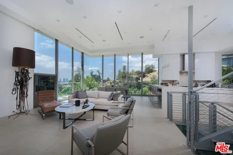 $6,500,000 | 9274 Sierra Mar Drive, Los Angeles, CA 90069
