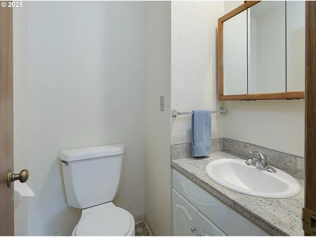 $465,000 | 11644 Northeast San Rafael Street, Portland, OR 97220