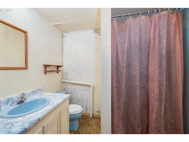 $465,000 | 11644 Northeast San Rafael Street, Portland, OR 97220