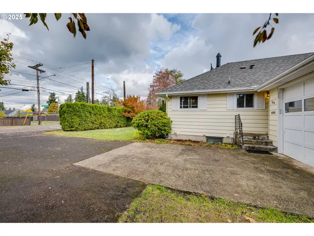 $465,000 | 11644 Northeast San Rafael Street, Portland, OR 97220