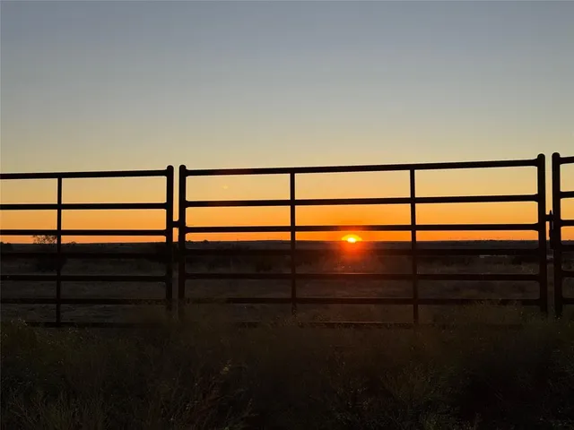 $749,000 | 386 County Road 604, Hamilton, TX 76531