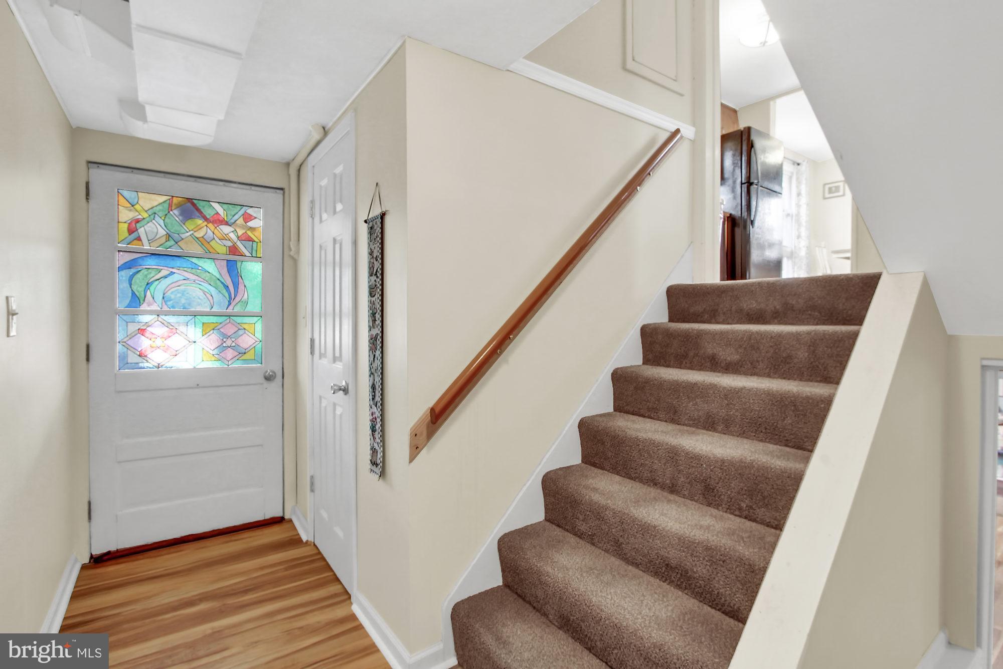 28 Sharon Road Enola, PA 17025 - Photo 3 of 27 Foyer