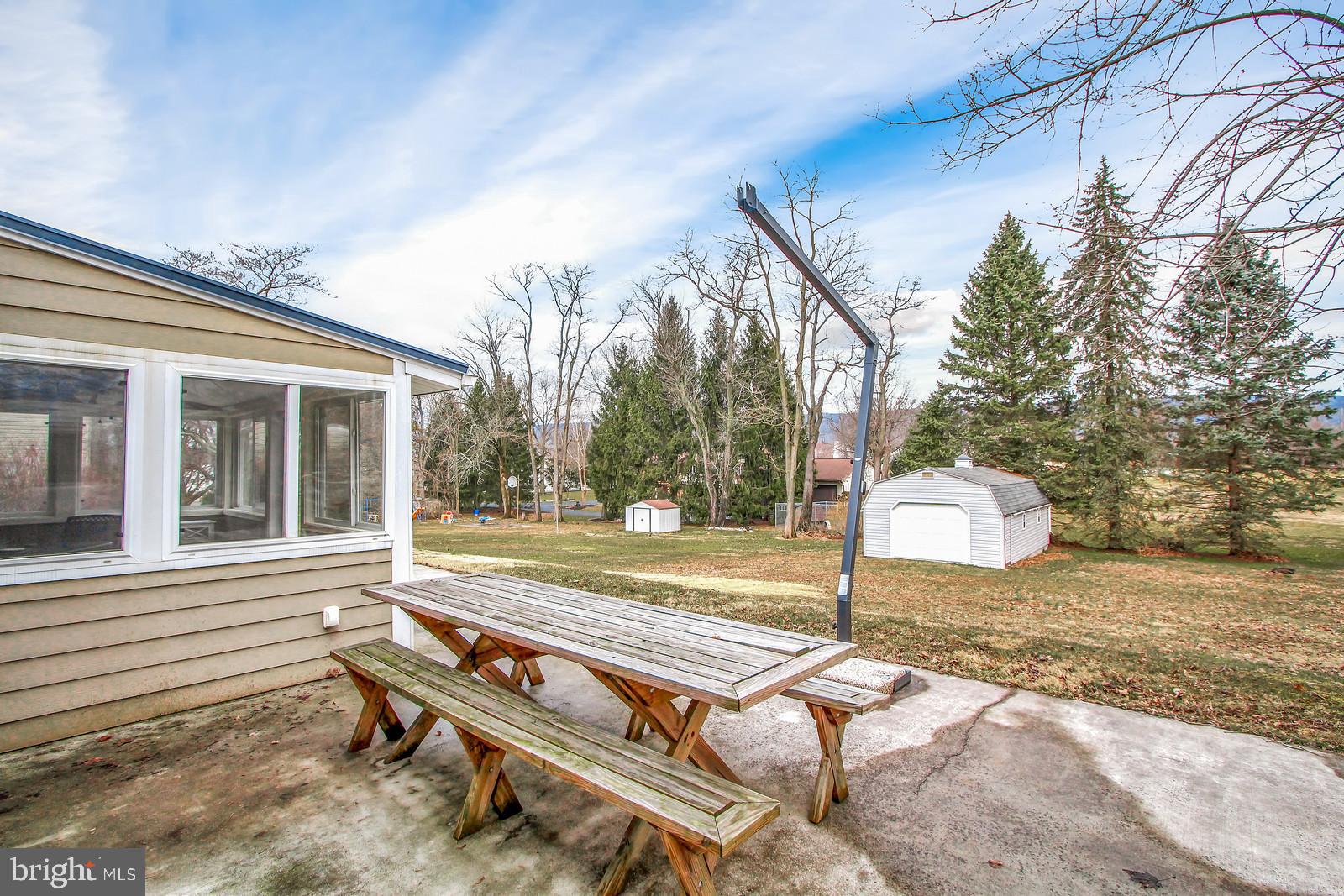 28 Sharon Road Enola, PA 17025 - Photo 22 of 27 Patio