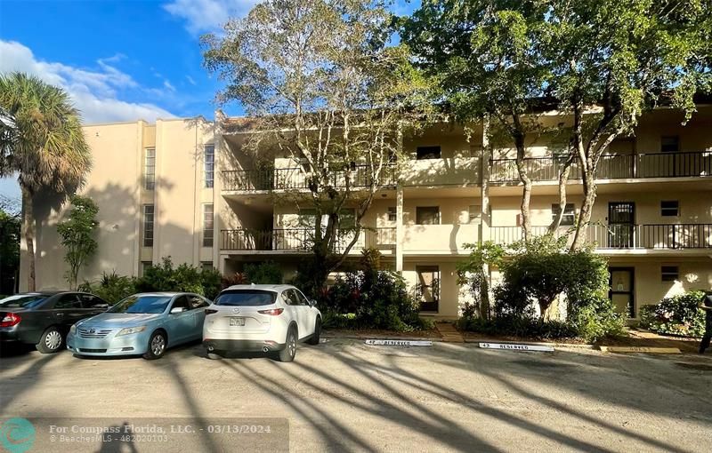 469 North Pine Island Rd Unit B107  