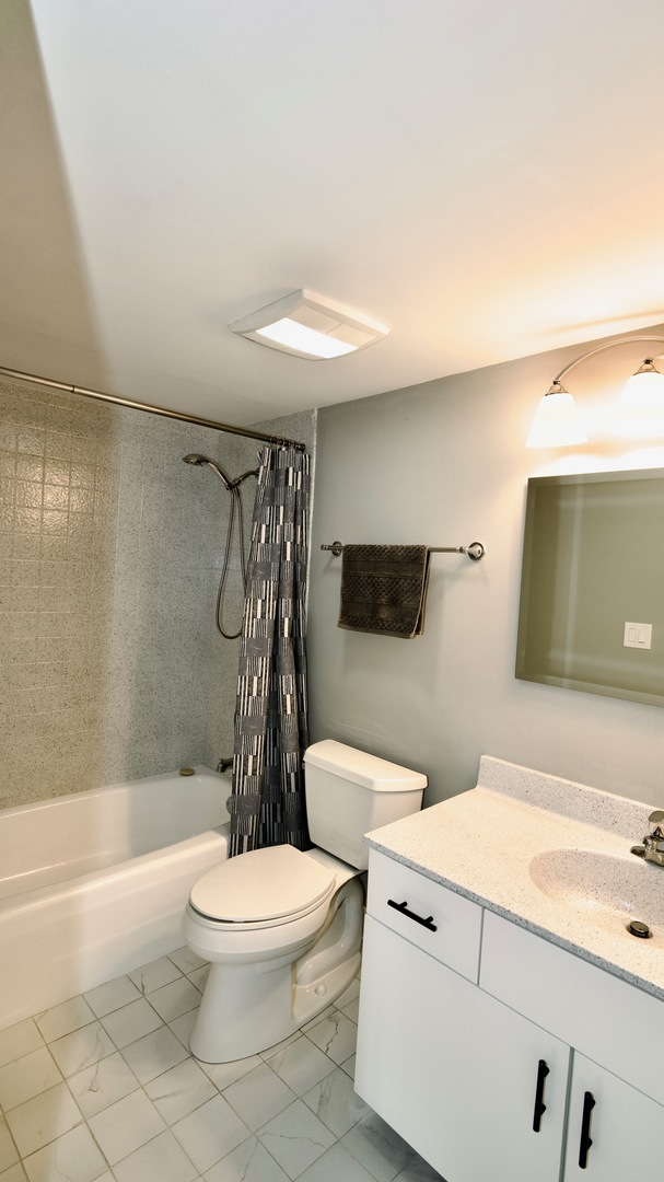200 South Dee Road, Unit 2F Park Ridge, IL 60068 - Photo 8 of 18 Gallery Image 8