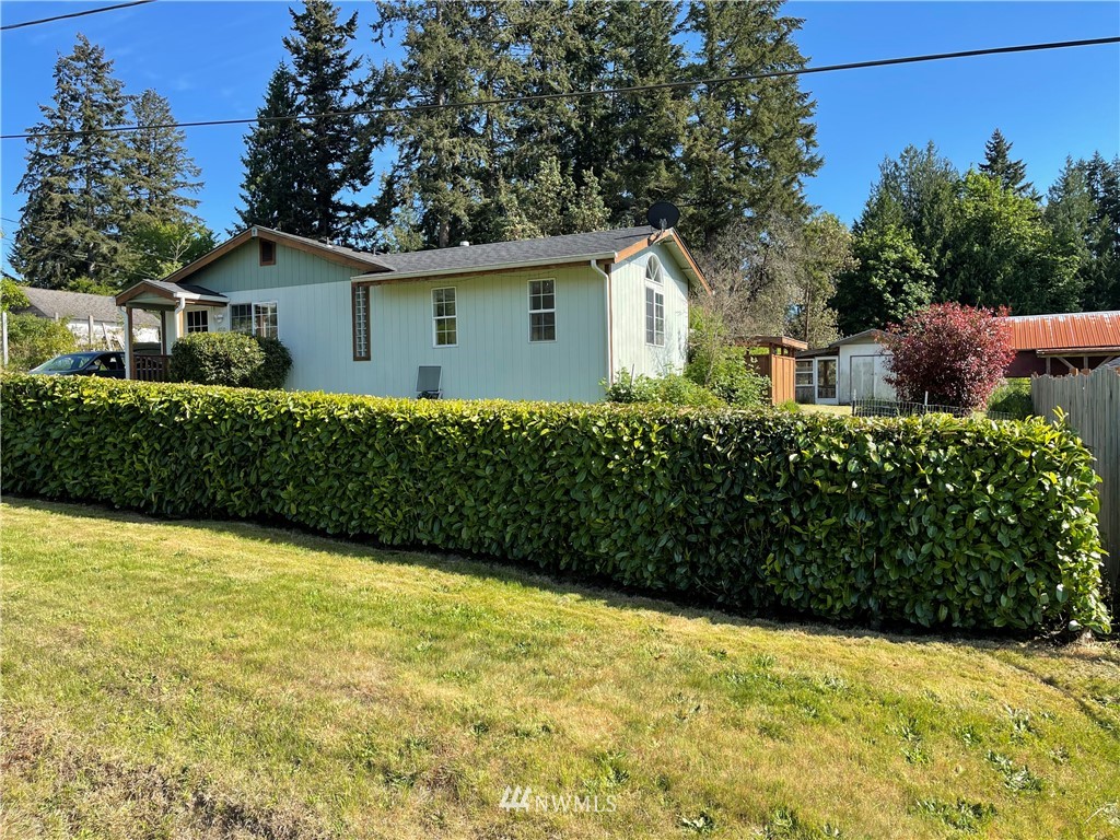 4710 Southeast Foss Road Port Orchard, WA 98366 - Photo 2 of 31 Gallery Image 2