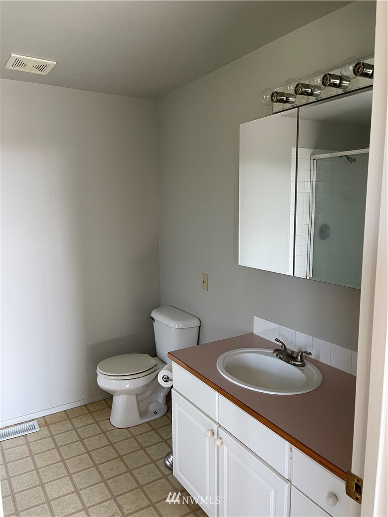 4710 Southeast Foss Road Port Orchard, WA 98366 - Photo 21 of 31 Gallery Image 21