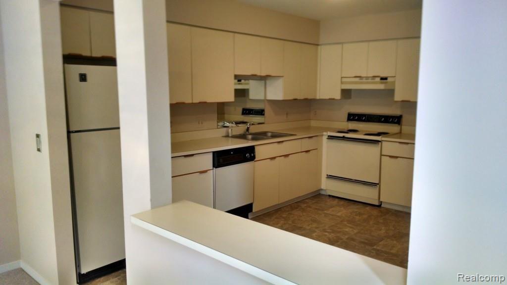 camera 048.jpg