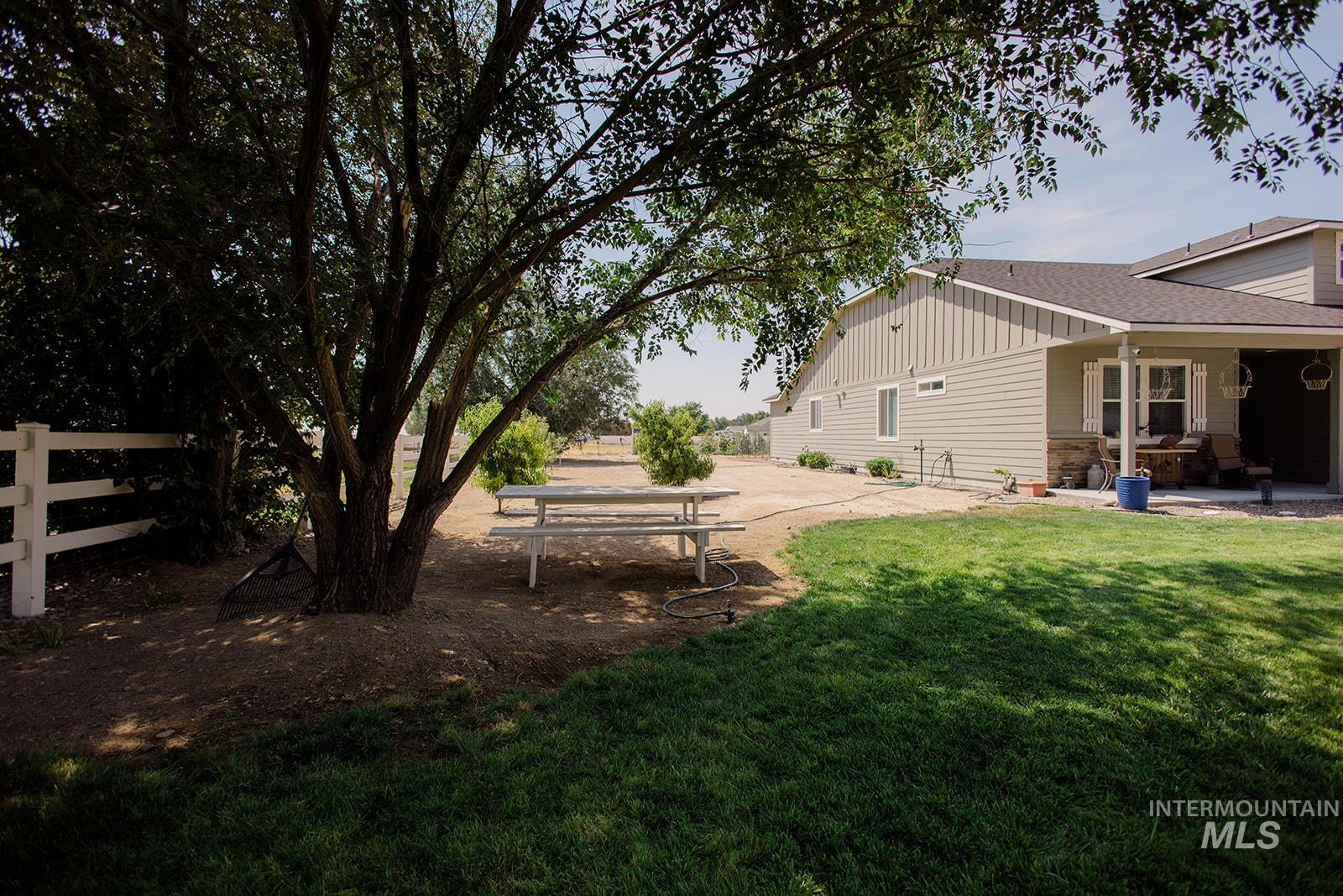 865 Southeast Hamilton Road Mountain Home, ID 83647 - Photo 6 of 50 Gallery Image 6