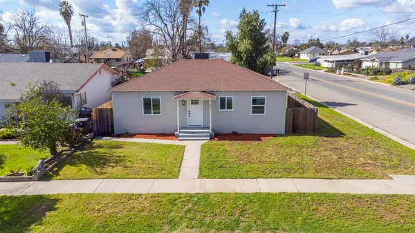 $314,900 | 257 North F Street, Tulare, CA 93274
