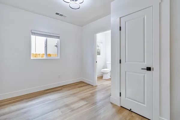 $314,900 | 257 North F Street, Tulare, CA 93274