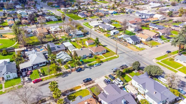 $314,900 | 257 North F Street, Tulare, CA 93274