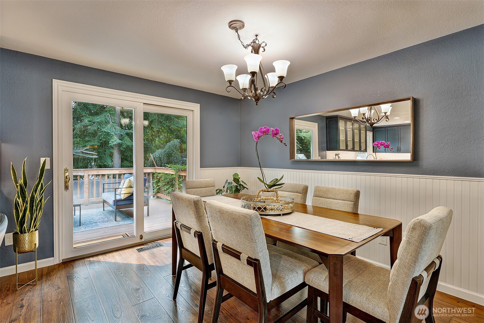 7002 174th Street Southwest Edmonds, WA 98026 - Photo 8 of 37 Gallery Image 8