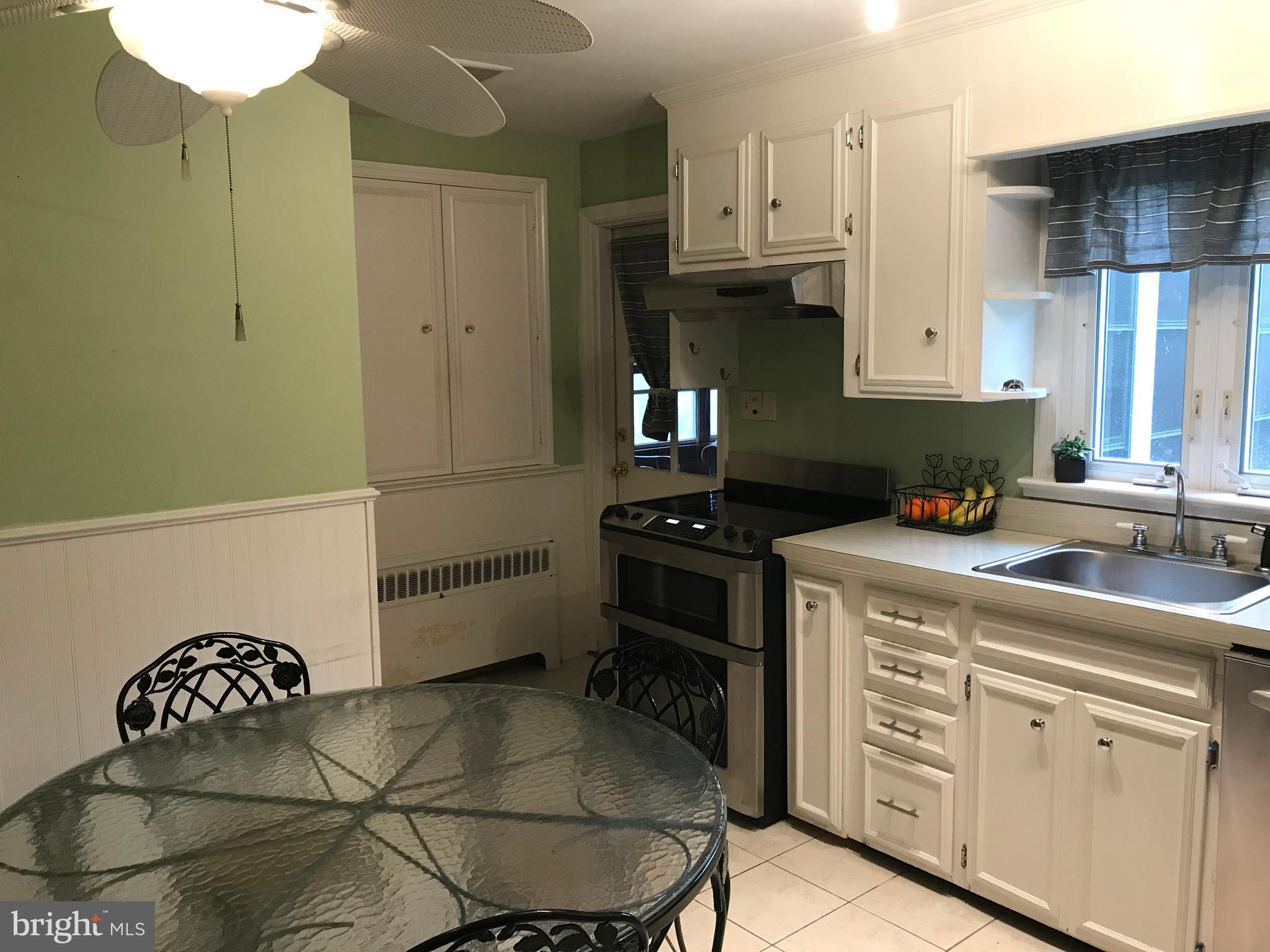 767 Grandview Road York, PA 17403 - Photo 6 of 21 Gallery Image 6