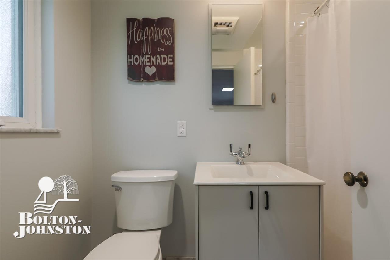 731 North Oxford Road Grosse Pointe, MI 48236 - Photo 37 of 52 Master Bath