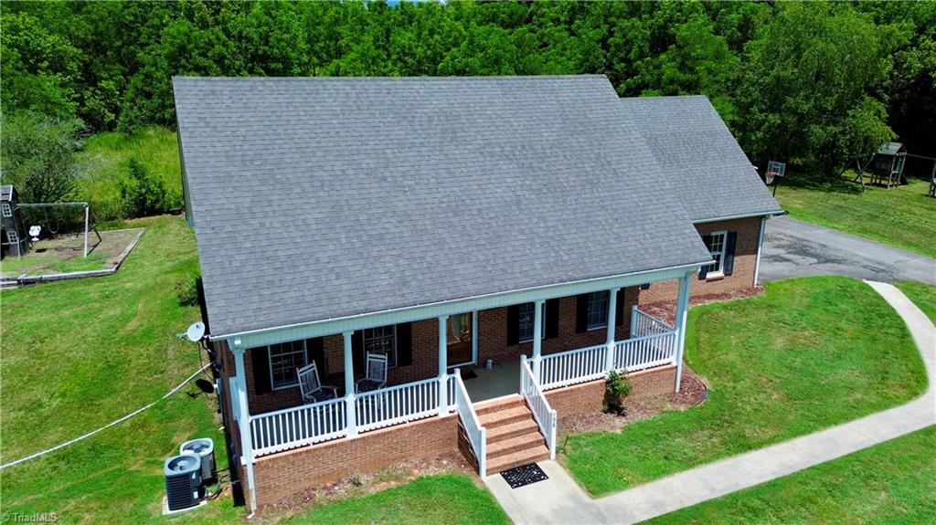 198 Captain Day Road Ronda, NC 28670 - Photo 2 of 28