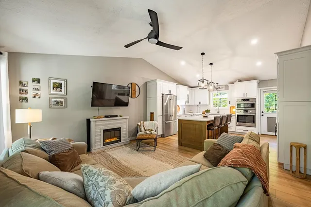 $374,000 | 20955 Ferngrove Court, Lawrenceburg, IN 47025