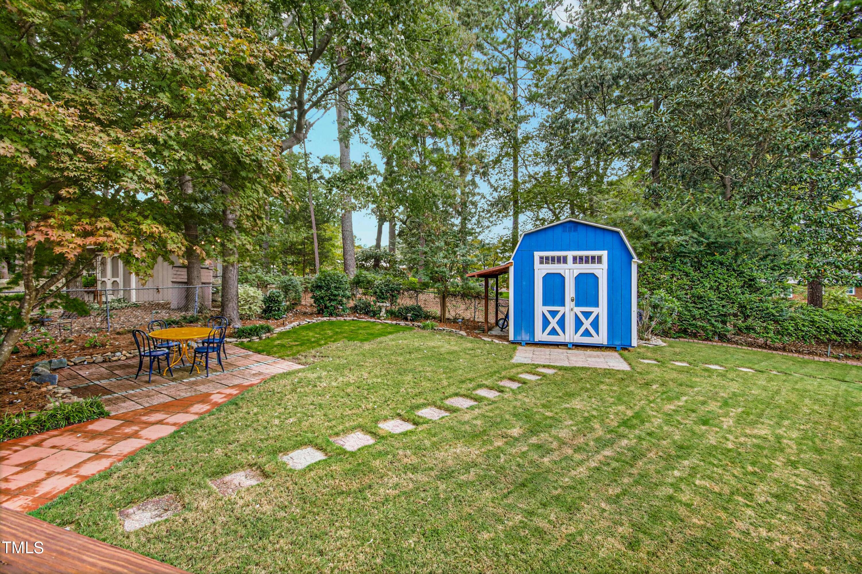 213 Rosehaven Drive Raleigh, NC 27609 - Photo 30 of 32 028-472872-213_Rosehaven_Drive_IMG_2128_