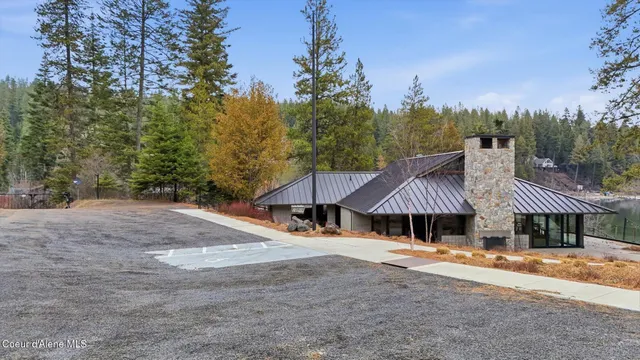 $690,000 | 6223 West Dashwood Way, Coeur D'Alene, ID 83814
