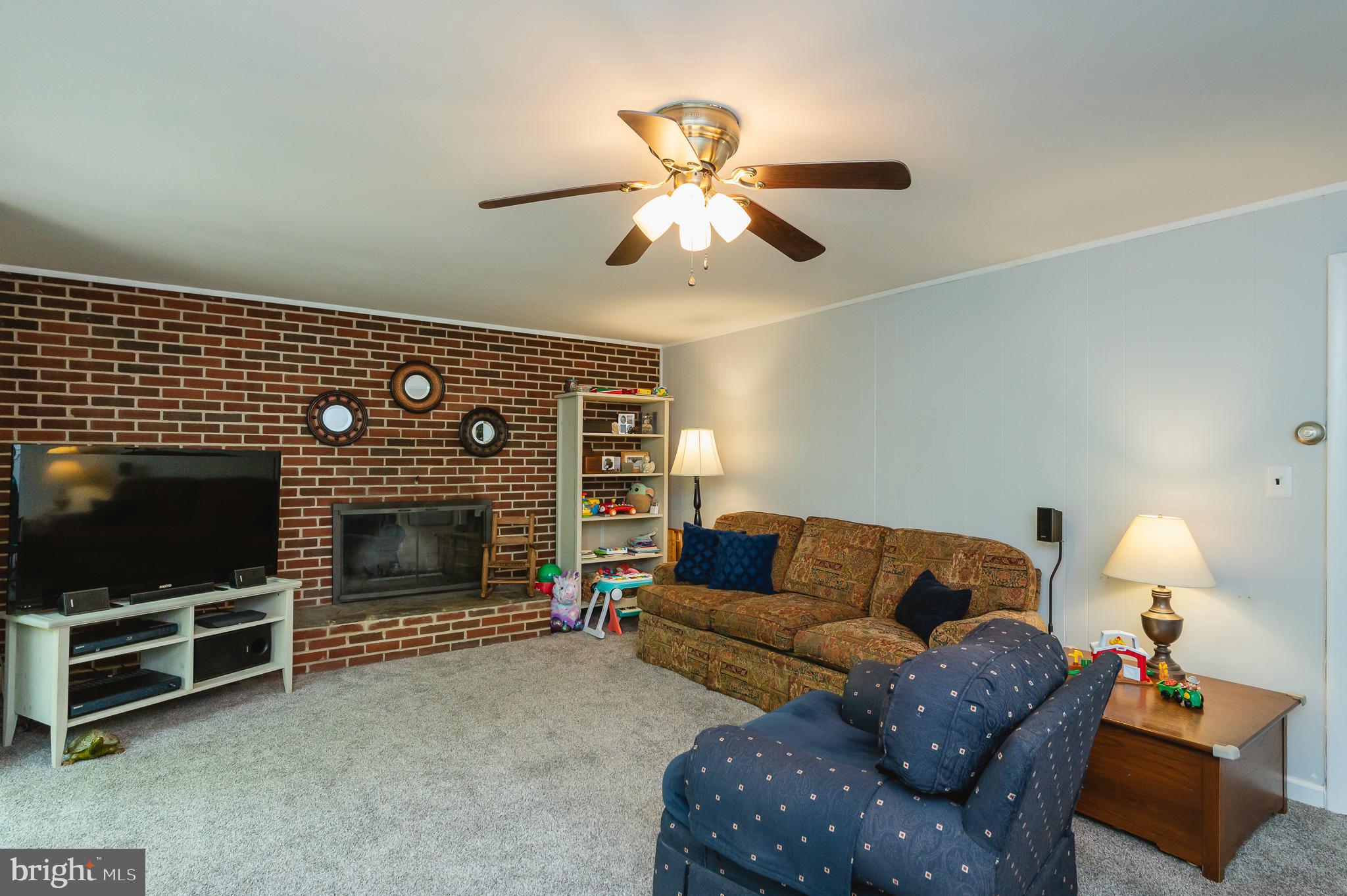 3911 Longmoor Circle Phoenix, MD 21131 - Photo 32 of 64 Large Family Room