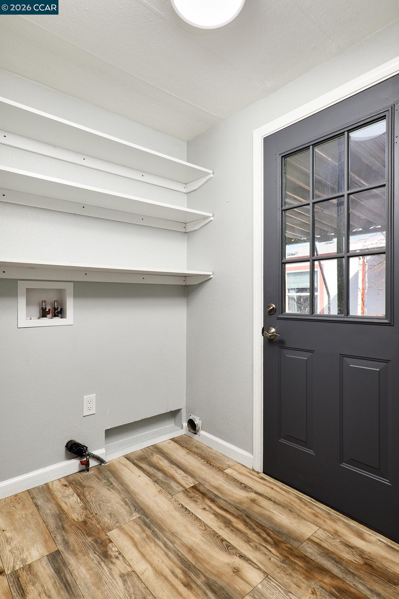 16711 Marsh Creek Road, Unit 112 Clayton, CA 94517 - Photo 14 of 27 a bedroom with a bed and a window