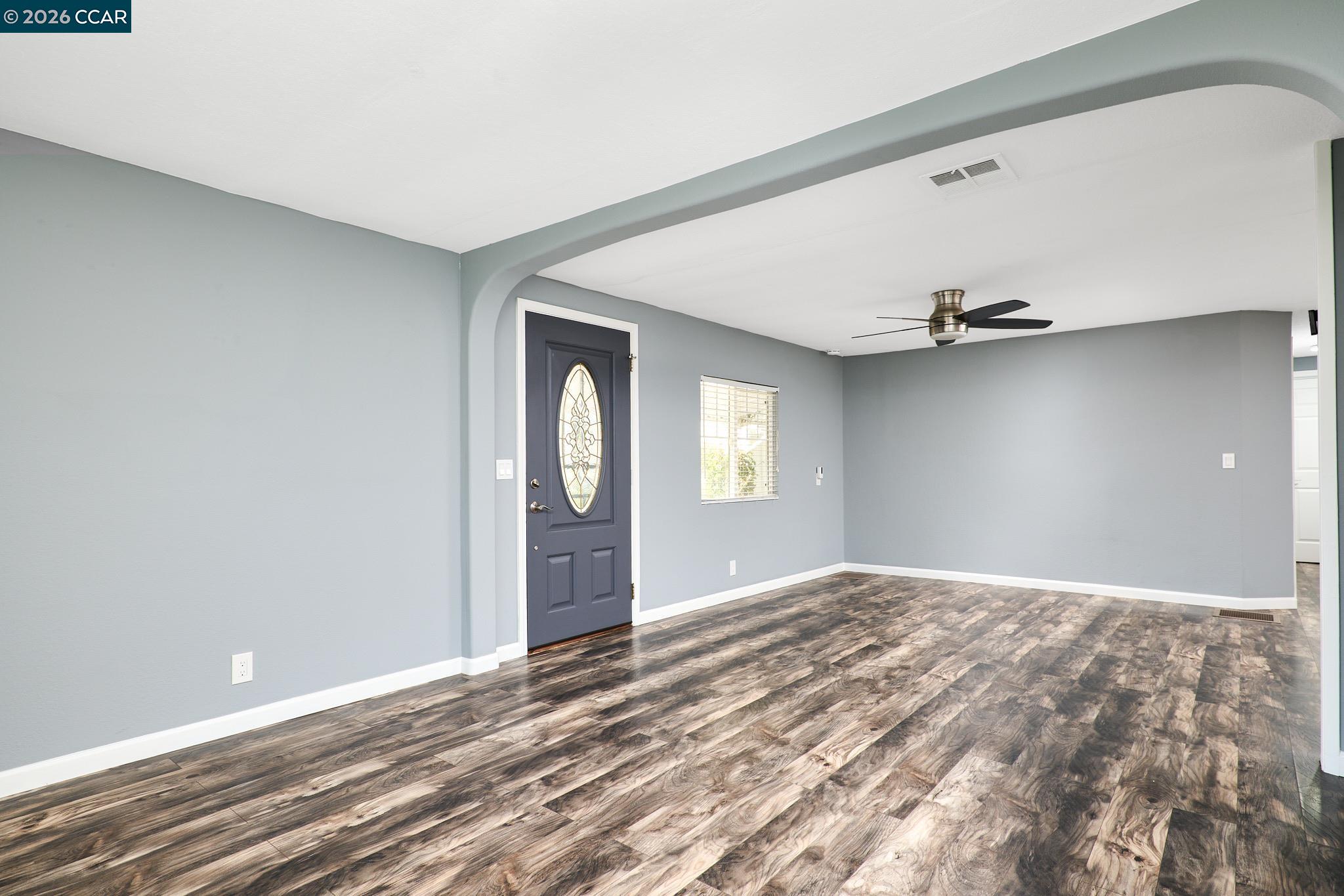 16711 Marsh Creek Road, Unit 112 Clayton, CA 94517 - Photo 6 of 27 a view of an empty room and window