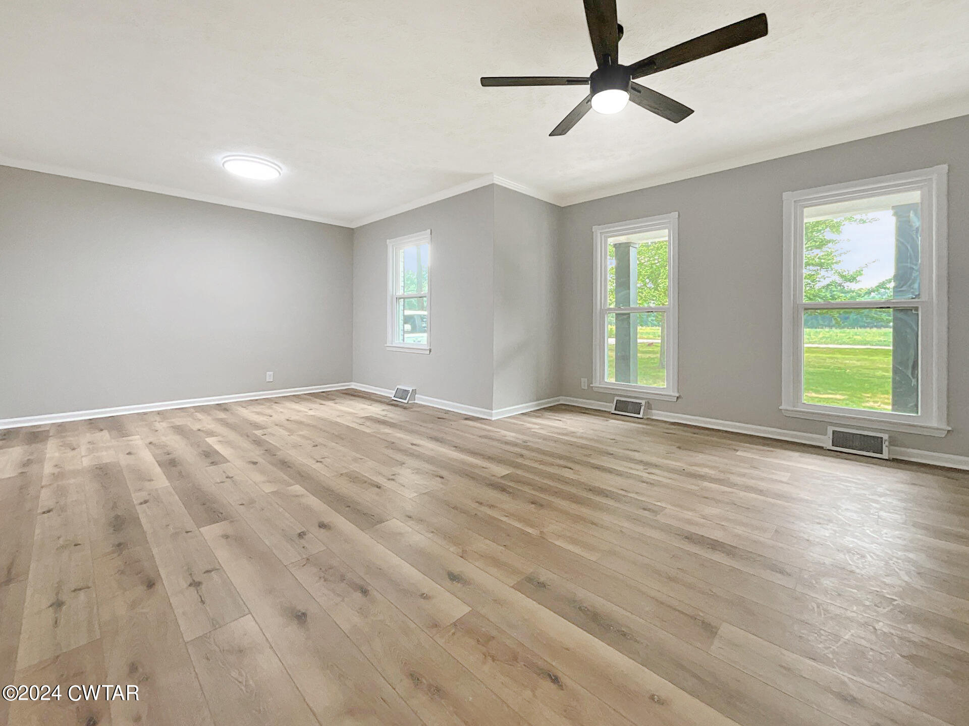 1900 Morgan Road Dyersburg, TN 38024 - Photo 11 of 29 down-net_http20240906-132-bx7pn7