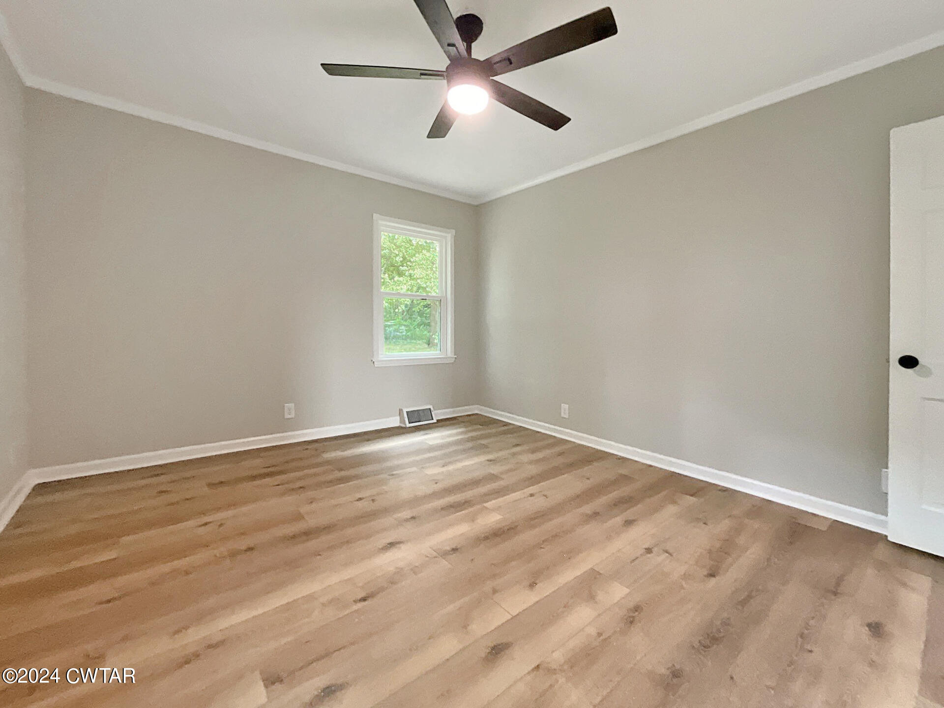 1900 Morgan Road Dyersburg, TN 38024 - Photo 17 of 29 down-net_http20240906-77-1uzfk7