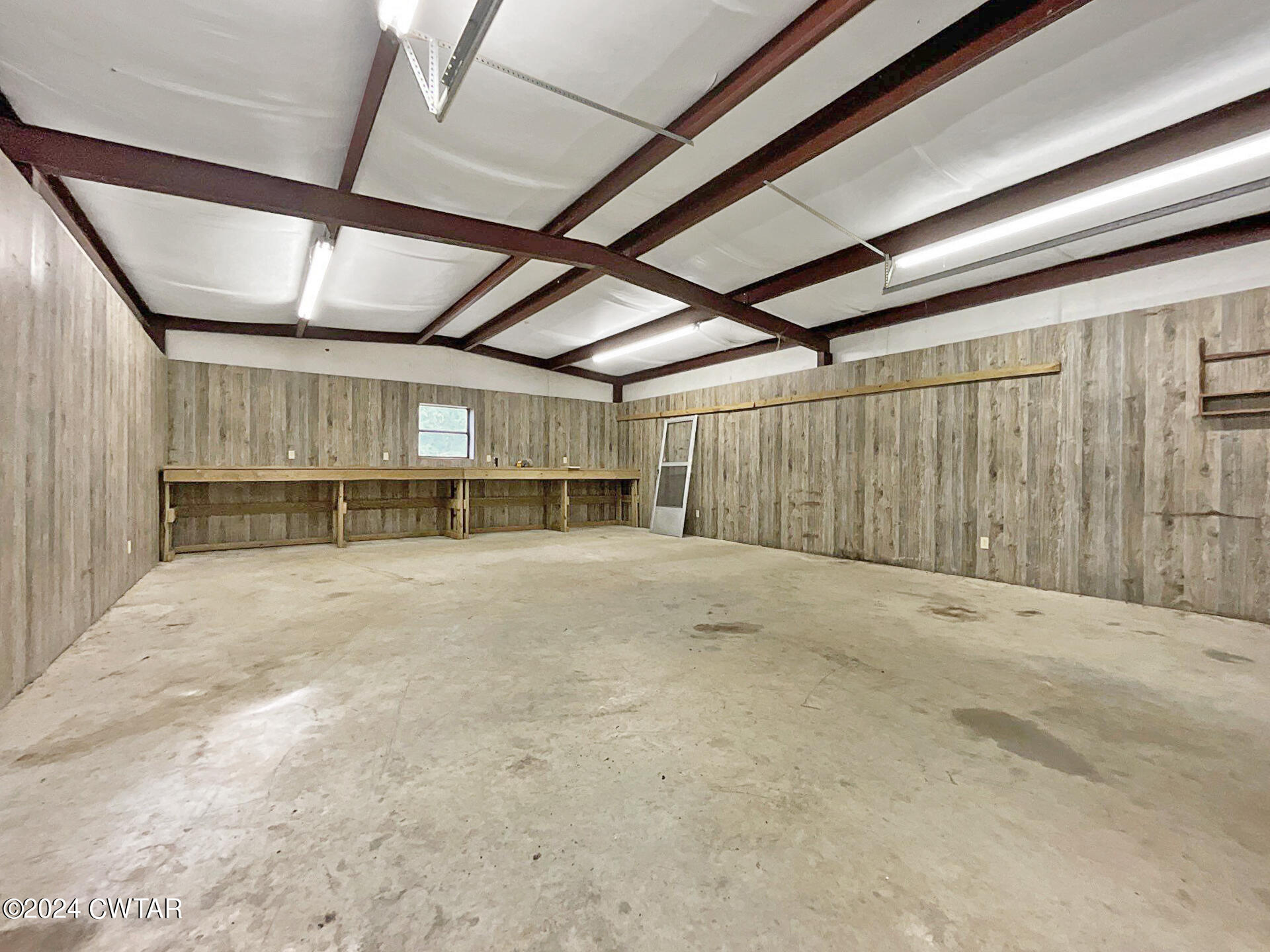 1900 Morgan Road Dyersburg, TN 38024 - Photo 27 of 29 down-net_http20240906-106-rlrkml