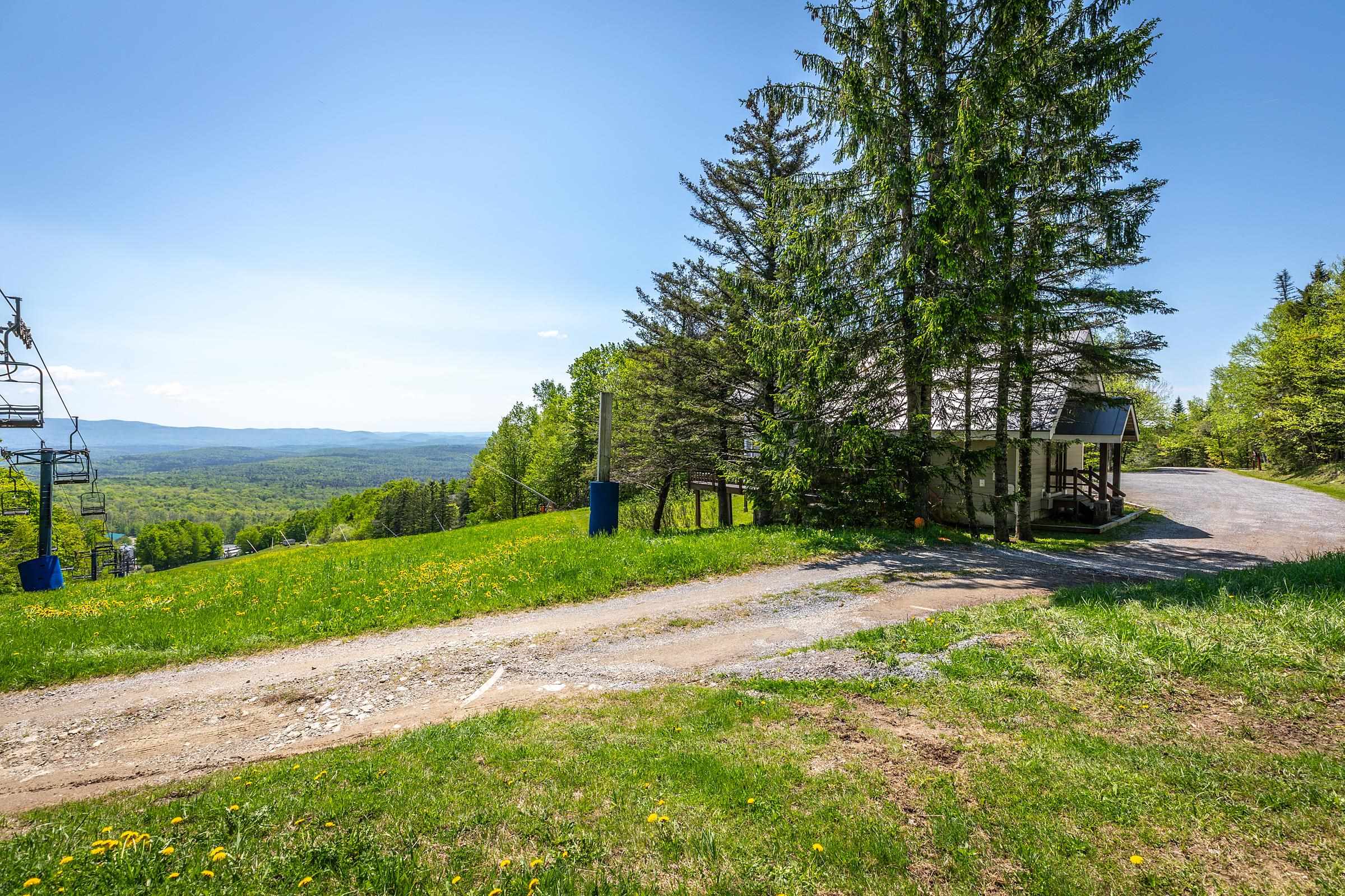 31 Farm Road, Unit D2 Peru, VT 05152 - Photo 32 of 39