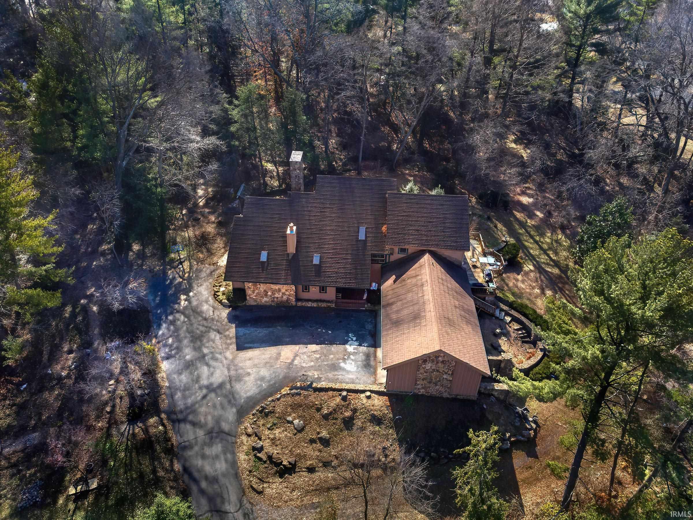 2119 Wheeler Road Vincennes, IN 47591 - Photo 2 of 35 Gallery Image 2