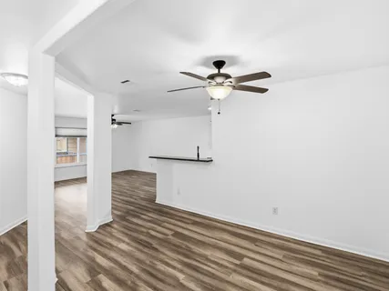 $245,000 | 229 J E Brown Lane, Jarrell, TX 76537