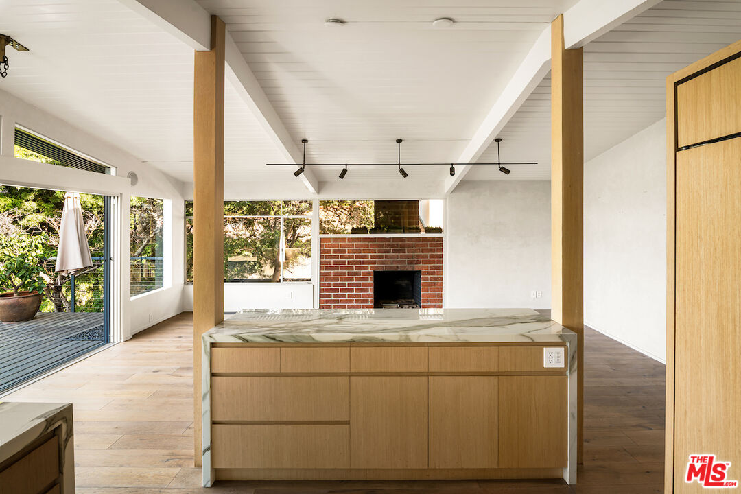 295 Mabery Road Santa Monica, CA 90402 - Photo 11 of 44