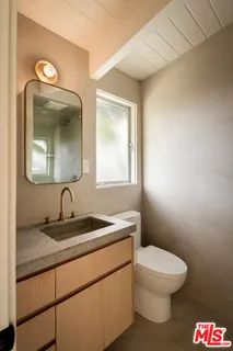 $4,995,000 | 295 Mabery Road, Santa Monica, CA 90402