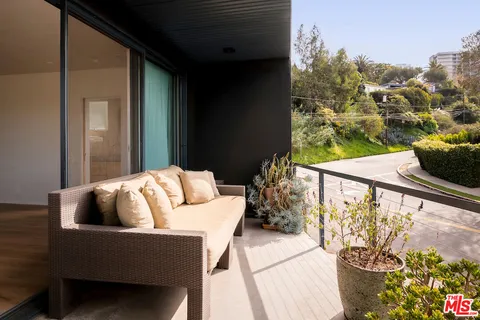 $4,995,000 | 295 Mabery Road, Santa Monica, CA 90402