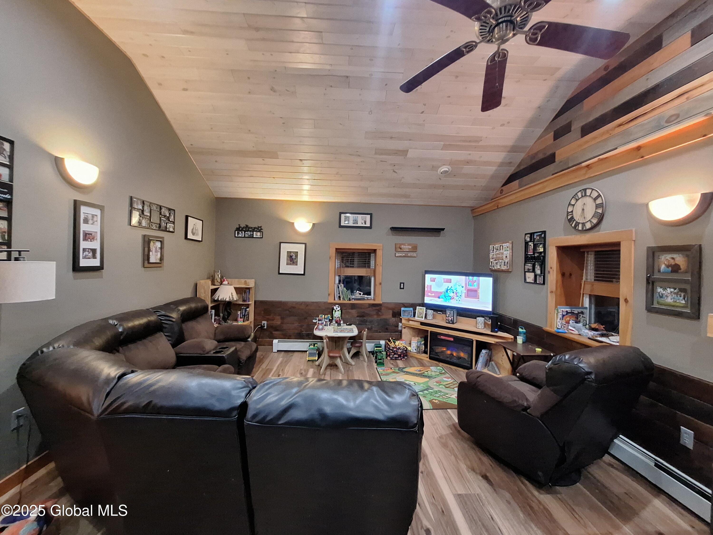 117 Hartman Road Hudson Falls, NY 12839 - Photo 8 of 49 Living room