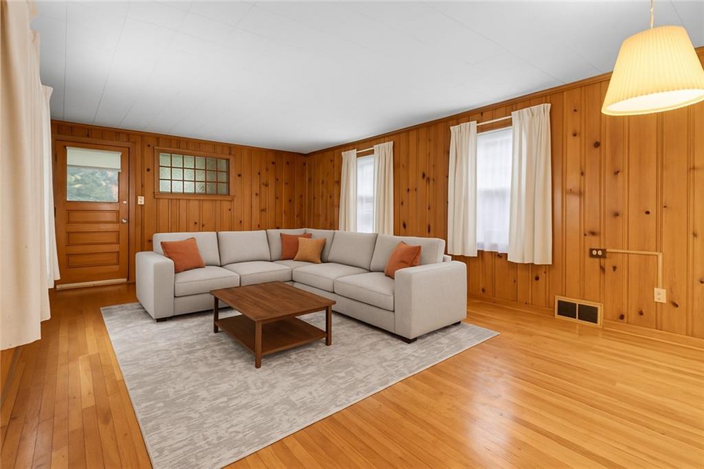 102 William Street Pittsburgh, PA 15229 - Photo 25 of 47 virtual staged optional living room