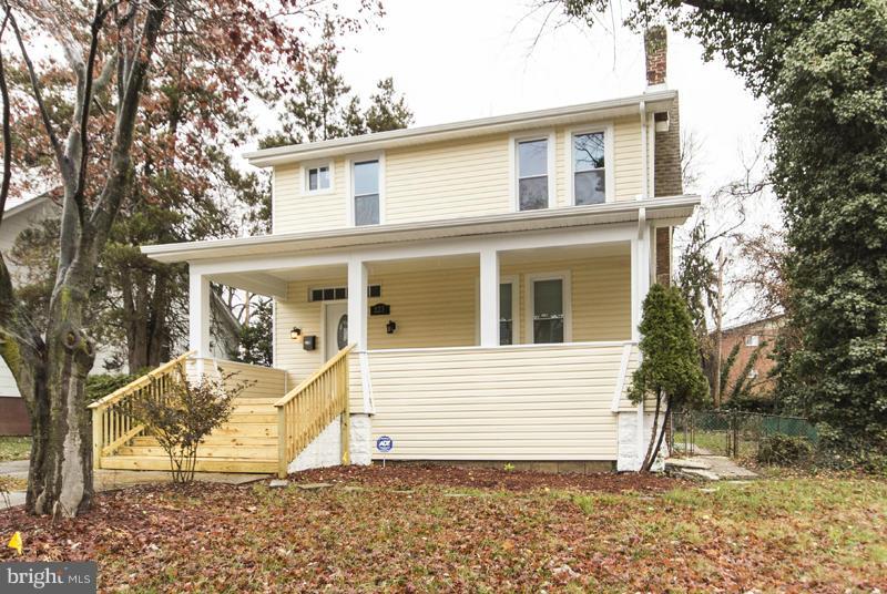 223 Mallow Hill Road Baltimore, MD 21229 - Photo 3 of 30 Exterior (Front)