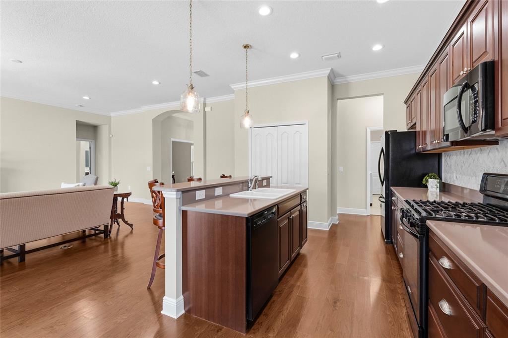 357 Marsh Creek Road Venice, FL 34292 - Photo 11 of 70