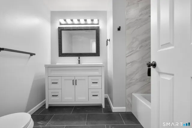 $734,900 | 174 Concord Drive, Madison, CT 06443