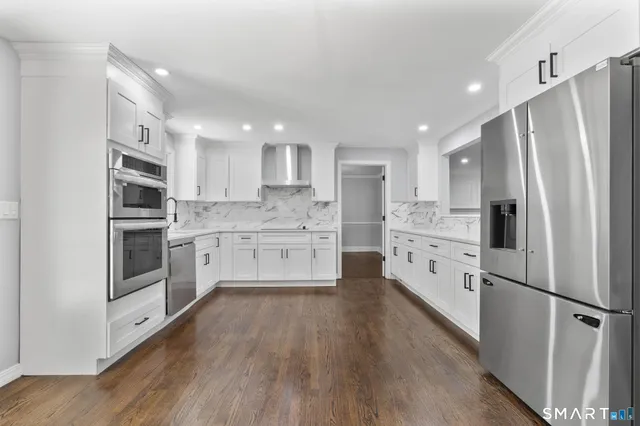 $734,900 | 174 Concord Drive, Madison, CT 06443