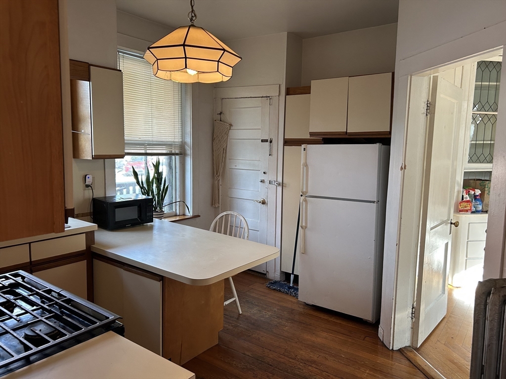 1675 Beacon Street, Unit 2 Brookline, MA 02445 - Photo 5 of 9