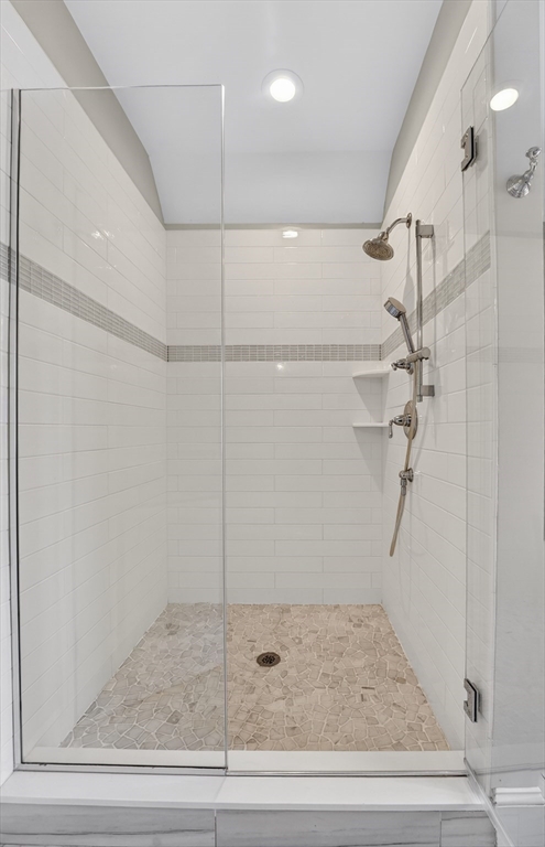 176 Melrose Avenue Needham, MA 02492 - Photo 23 of 41